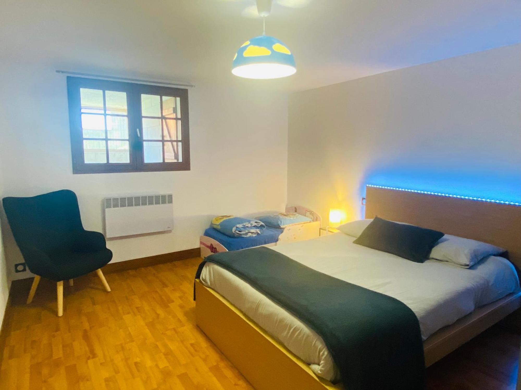 Spacieux Appartement 110M2 Avec Terrasse Privative Beauregard-Vendon Kültér fotó